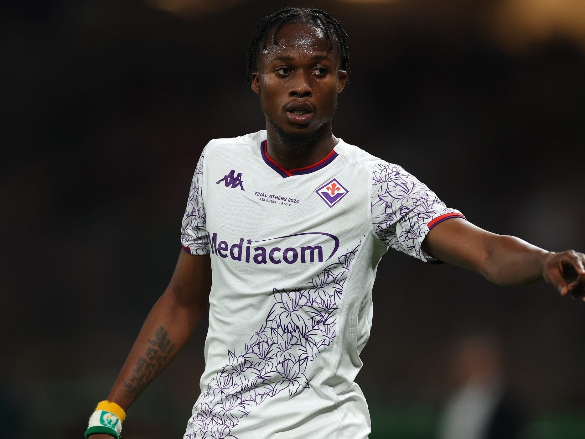 佛罗伦萨前锋连续进球,状态神勇 佛罗伦萨前锋连续进球,状态神勇