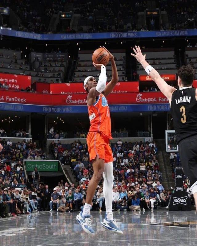 火箭大胜雷霆，继续保持不败势头