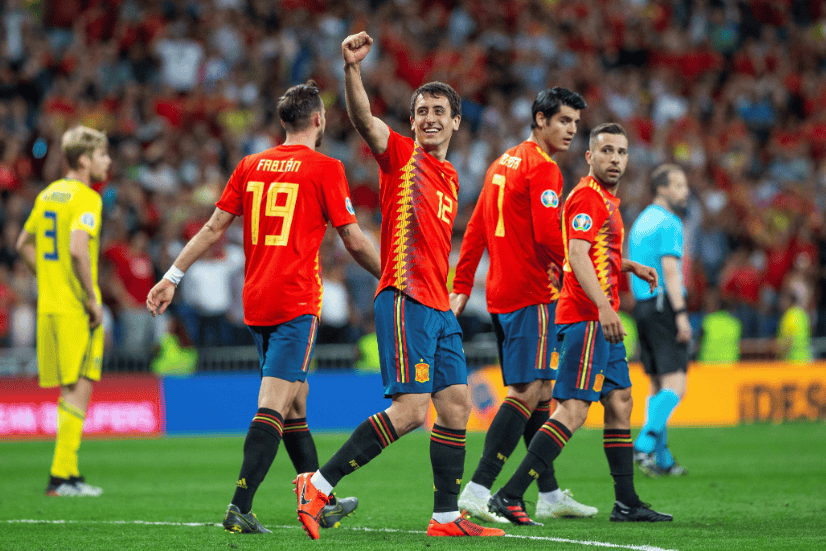 西班牙队调整战术，面对克罗地亚