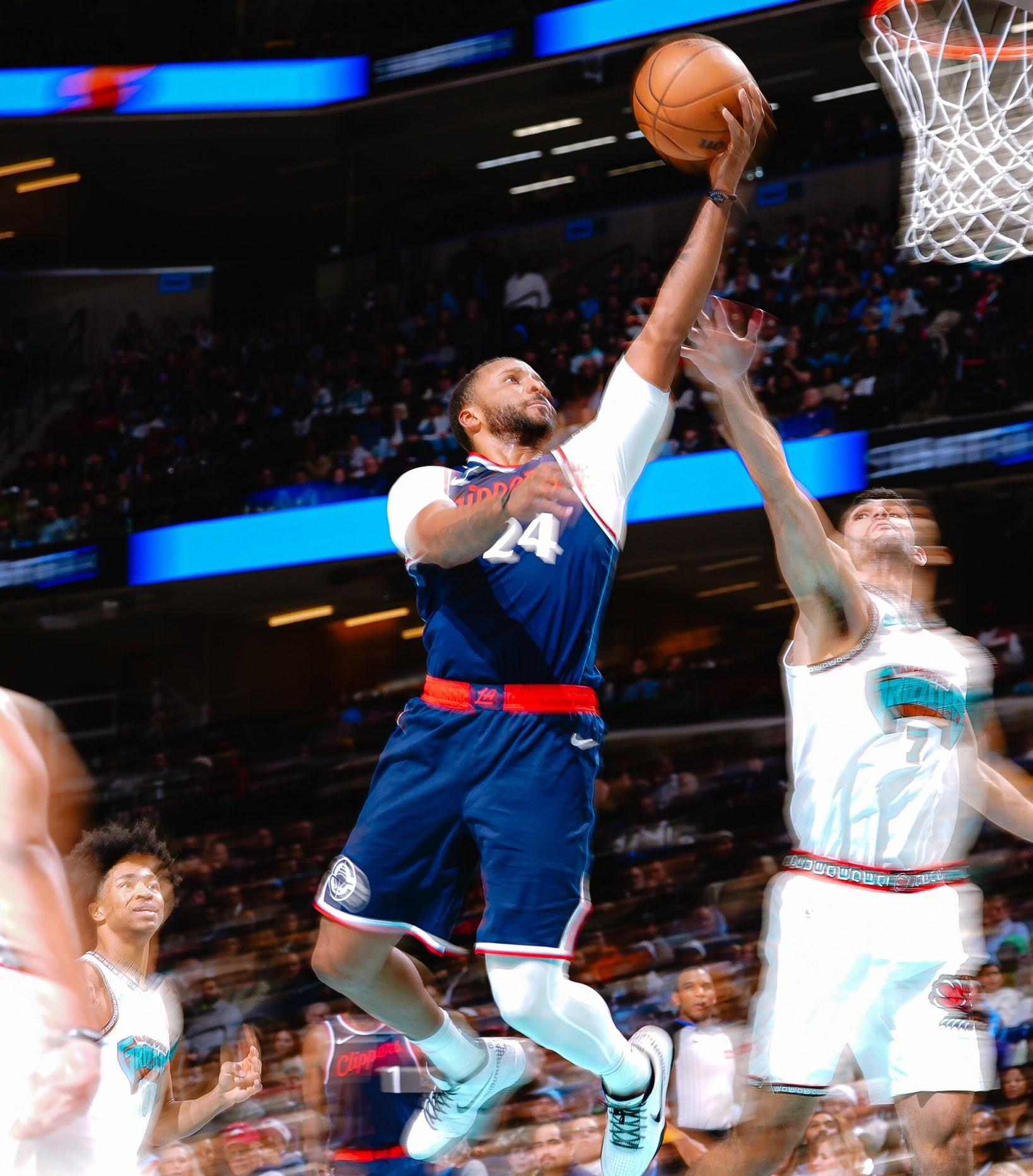 快船队球员在社交媒体上晒出自己在新赛季的努力和训练成果