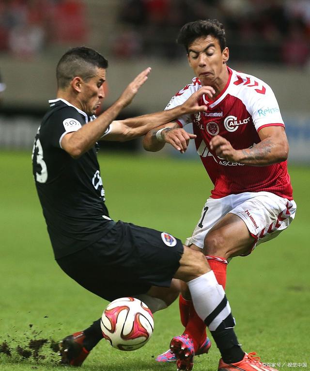 卡昂队宣布与主教练续约,稳定球队战术风格 卡昂队宣布与主教练续约,稳定球队战术风格