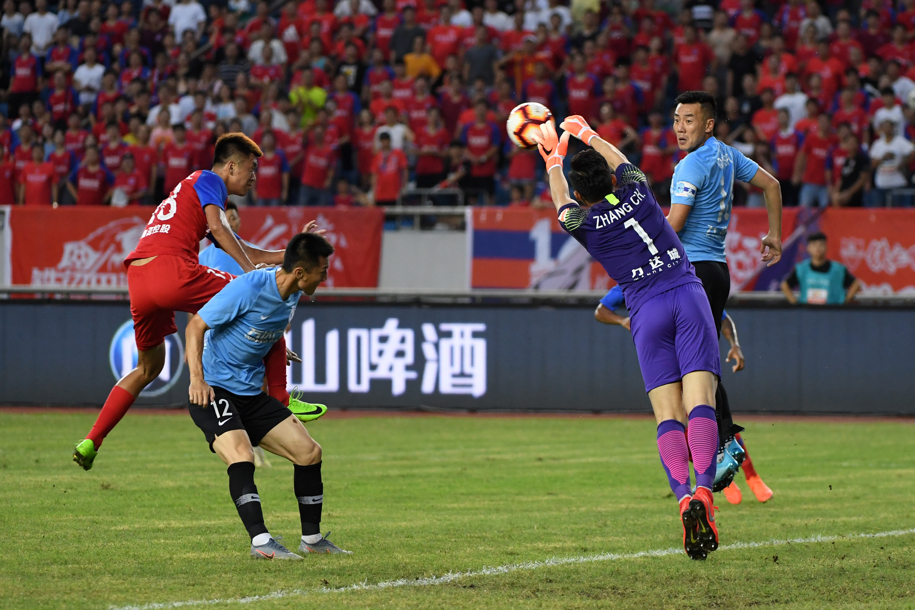 重庆斯威胜大连一方，迎来胜利开局