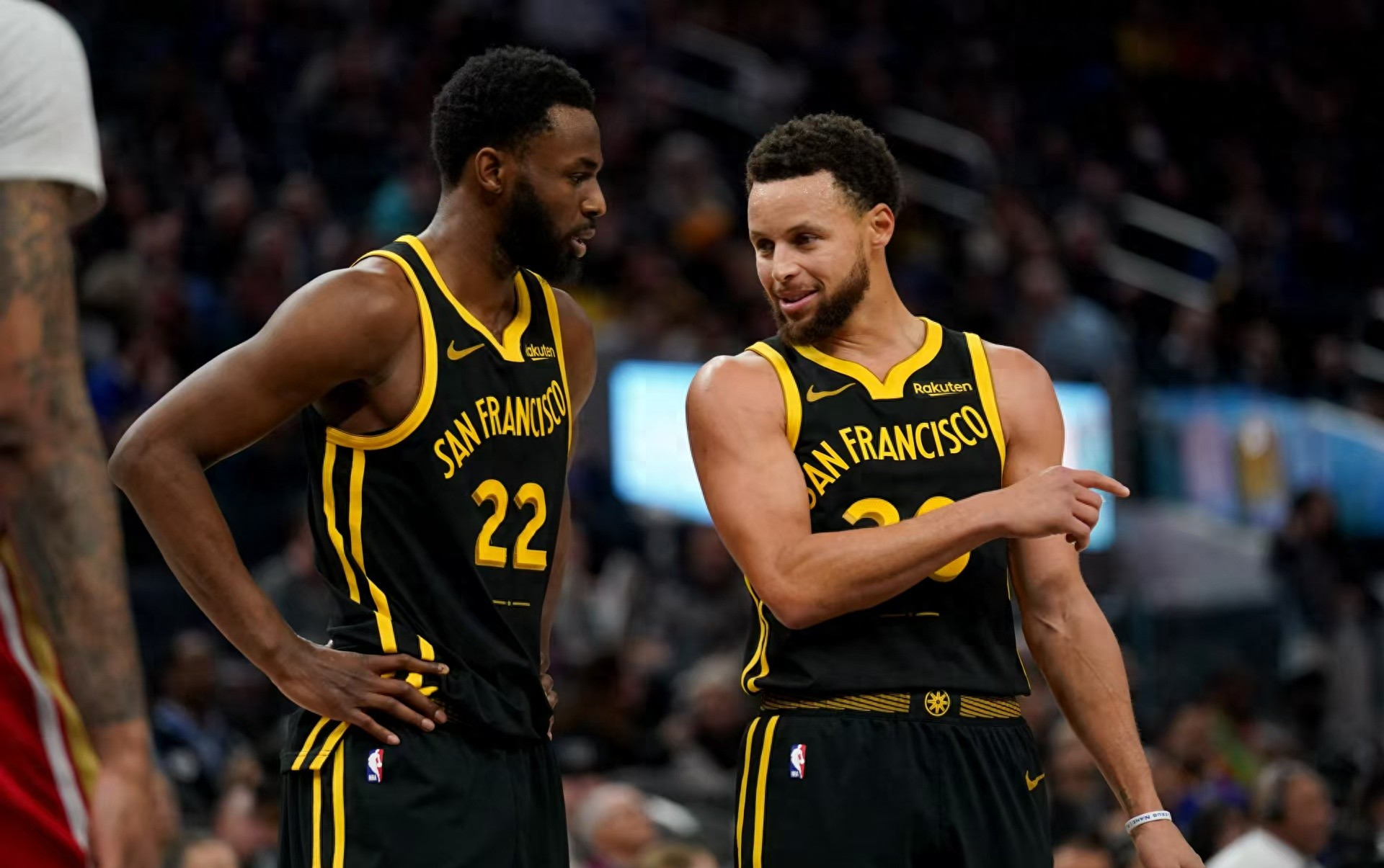 勇士先发集体爆发，轻取猛龙