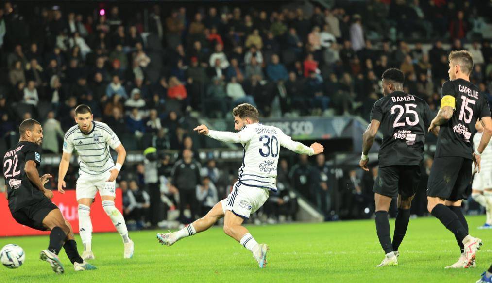 南特客场不敌对手，继续深陷法国联赛降级区