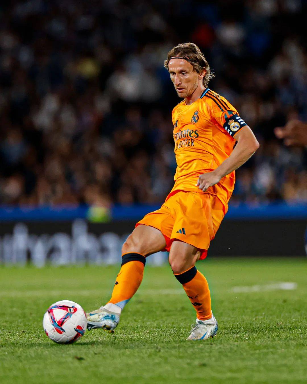 皇家社会客场不敌对手，失中轨道