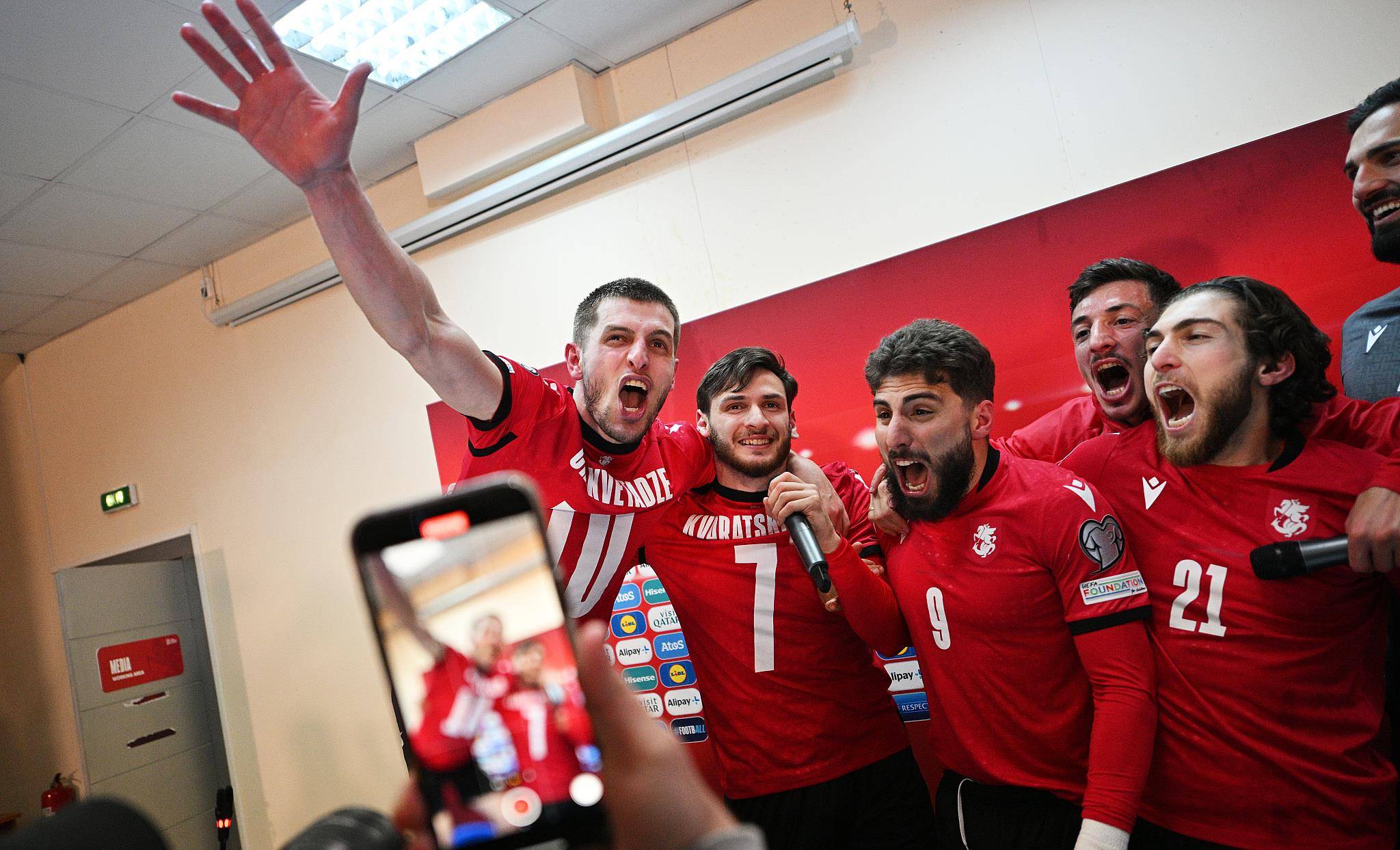 马洛瓦斯国家队前进欧洲杯决赛圈，对抗挪威队