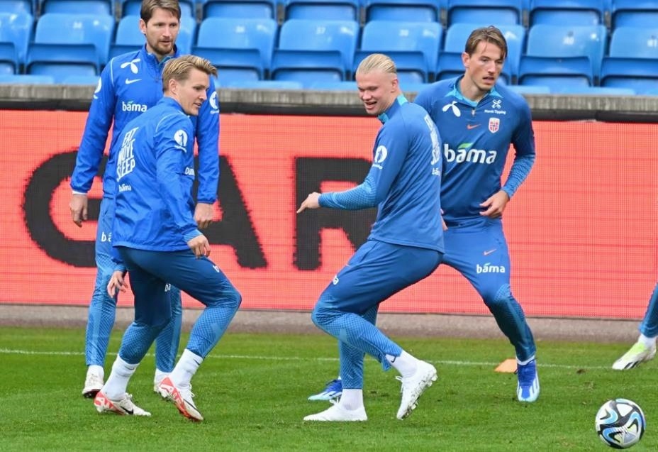 马洛瓦斯国家队前进欧洲杯决赛圈，对抗挪威队