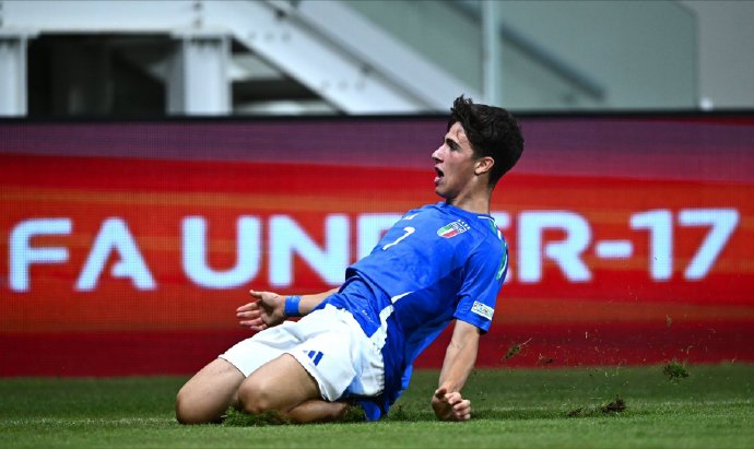 意大利国家队客场获得重要胜利 意大利国家队客场获得重要胜利