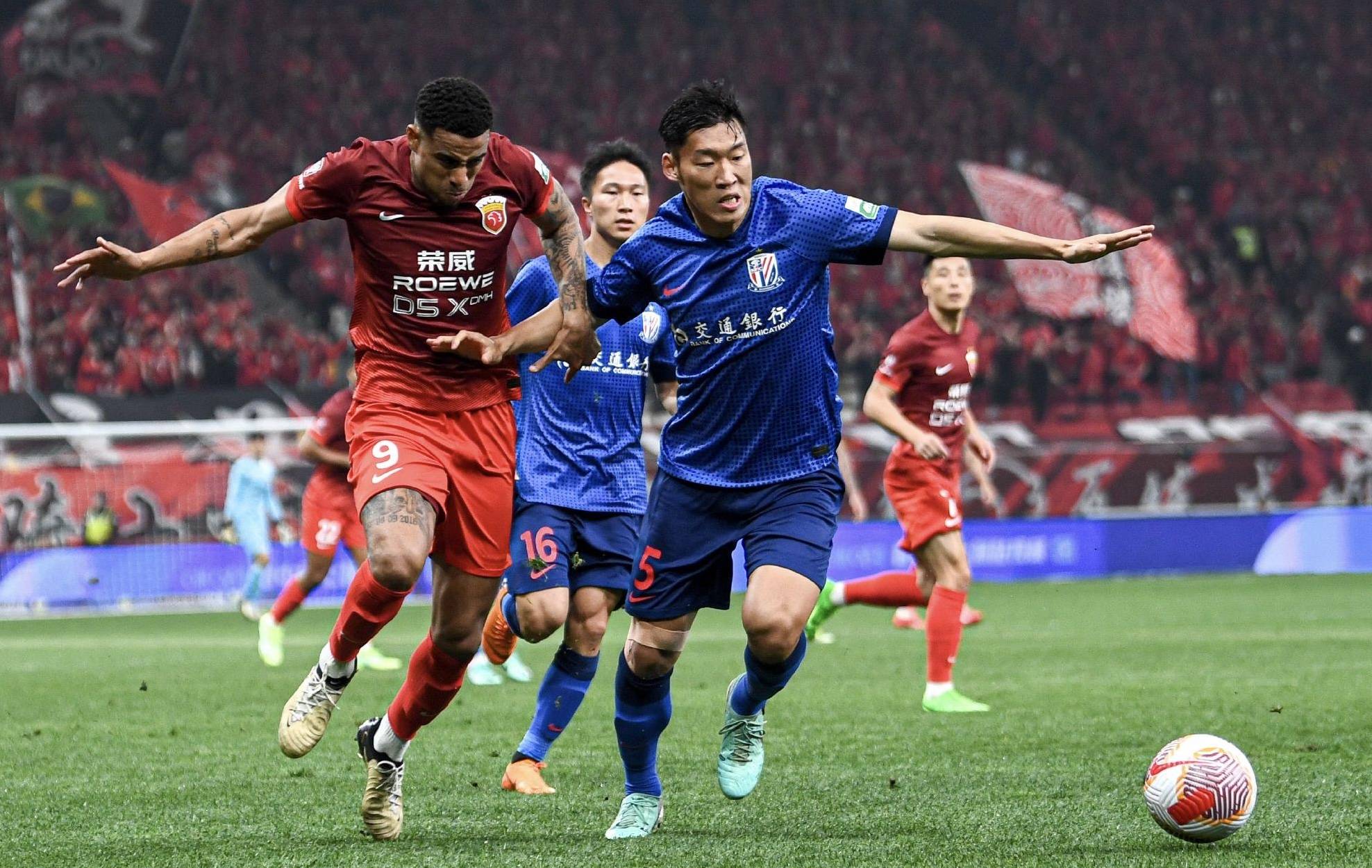 申花客场战平苏宁，保持连胜