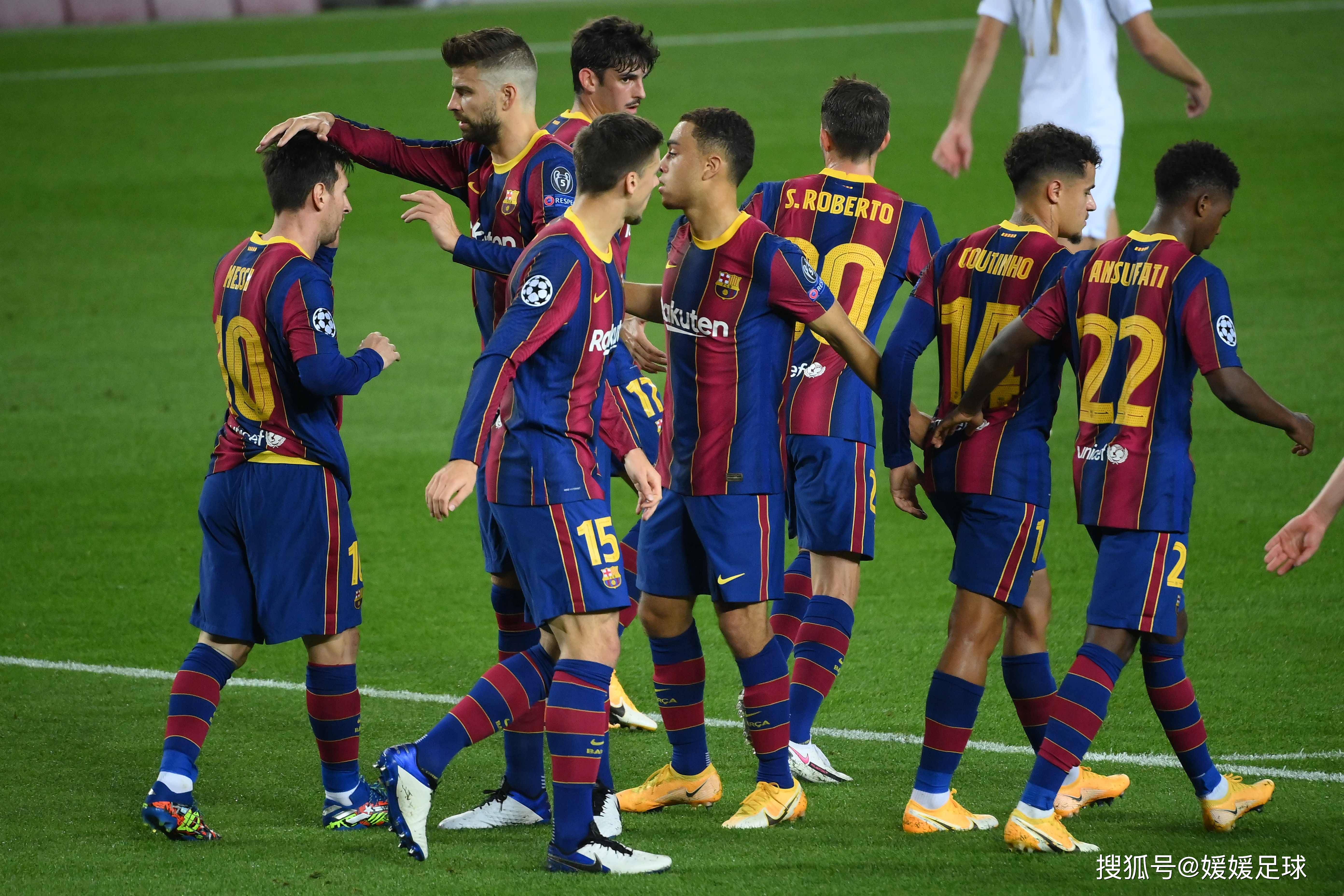 热门足球联赛近期比赛集锦，球员表现抢眼