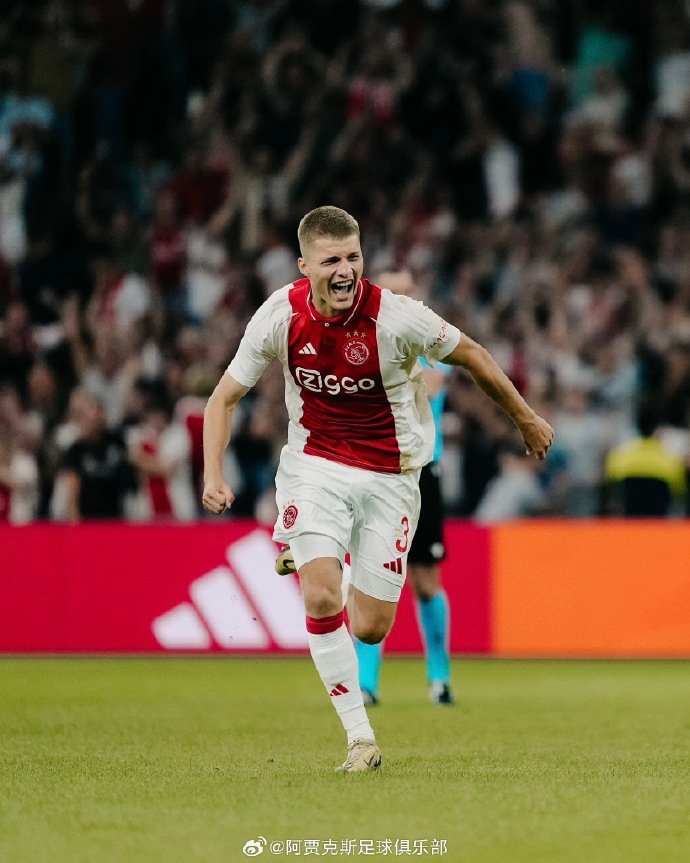 阿贾克斯值得期待，头号射手助球队获胜