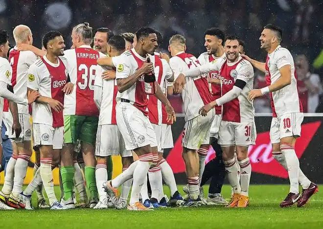 阿贾克斯小将崭露头角,引起多家欧洲球队关注 阿贾克斯小将崭露头角,引起多家欧洲球队关注