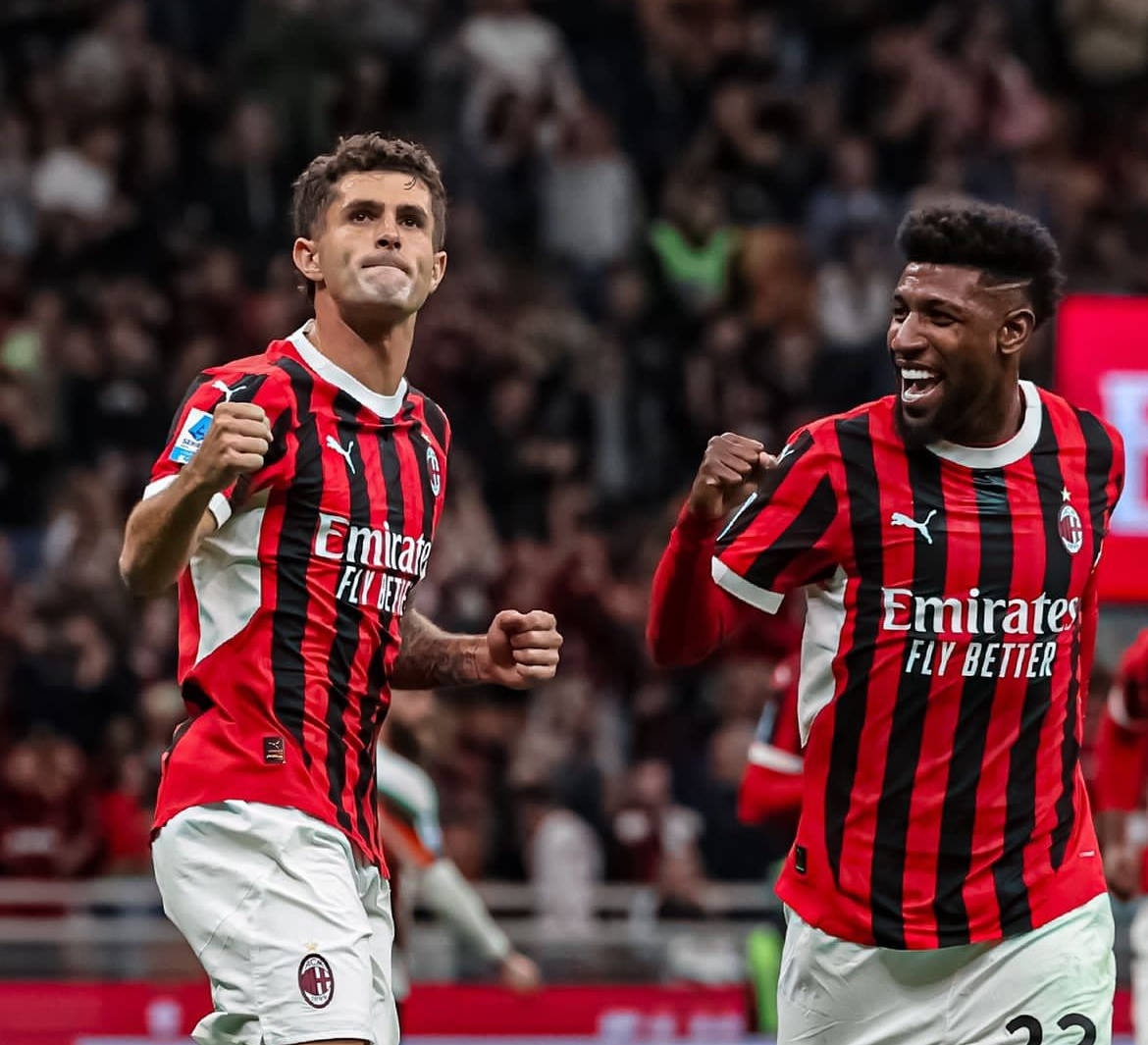 AC米兰球员集体发挥出色，合作精神十足