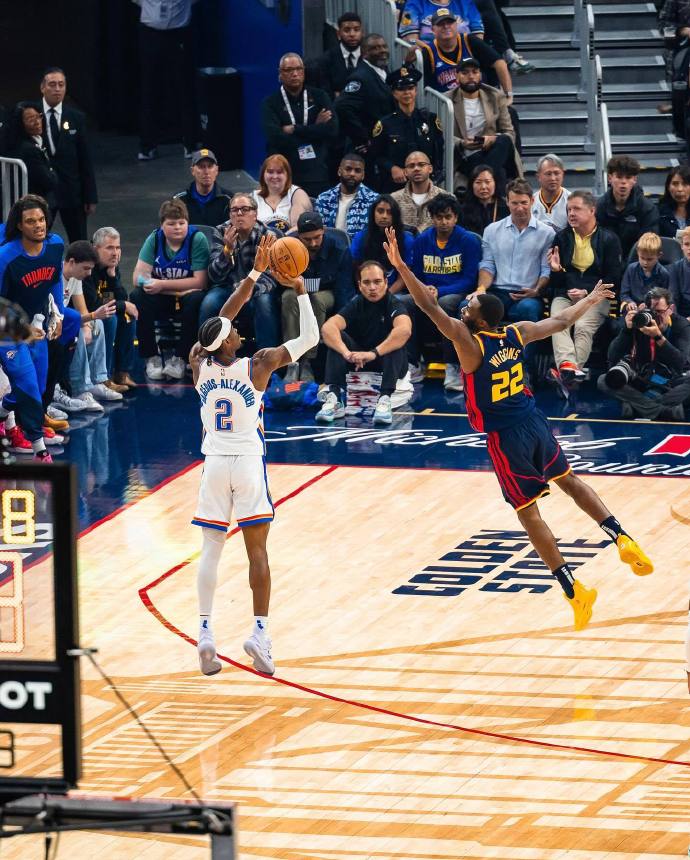 勇士加时战胜雷霆，杜兰特命中绝杀球完胜对手