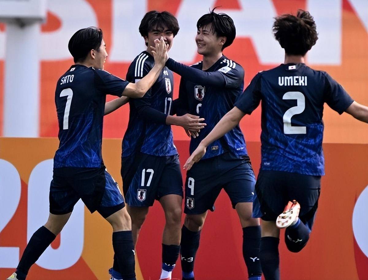 泰国队再次胜出，锁定欧预赛小组头名！