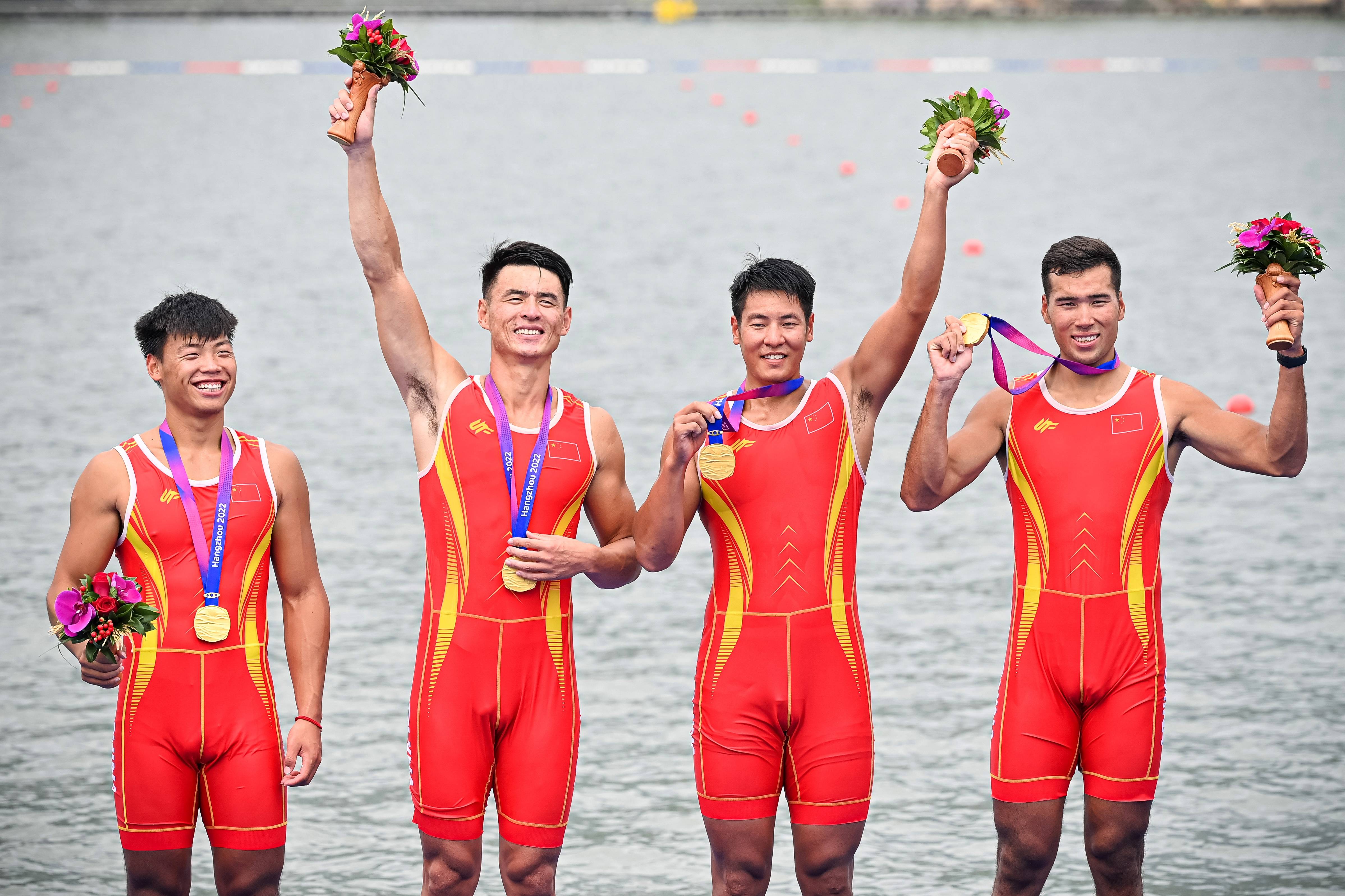 希腊赛艇代表队势如破竹夺冠