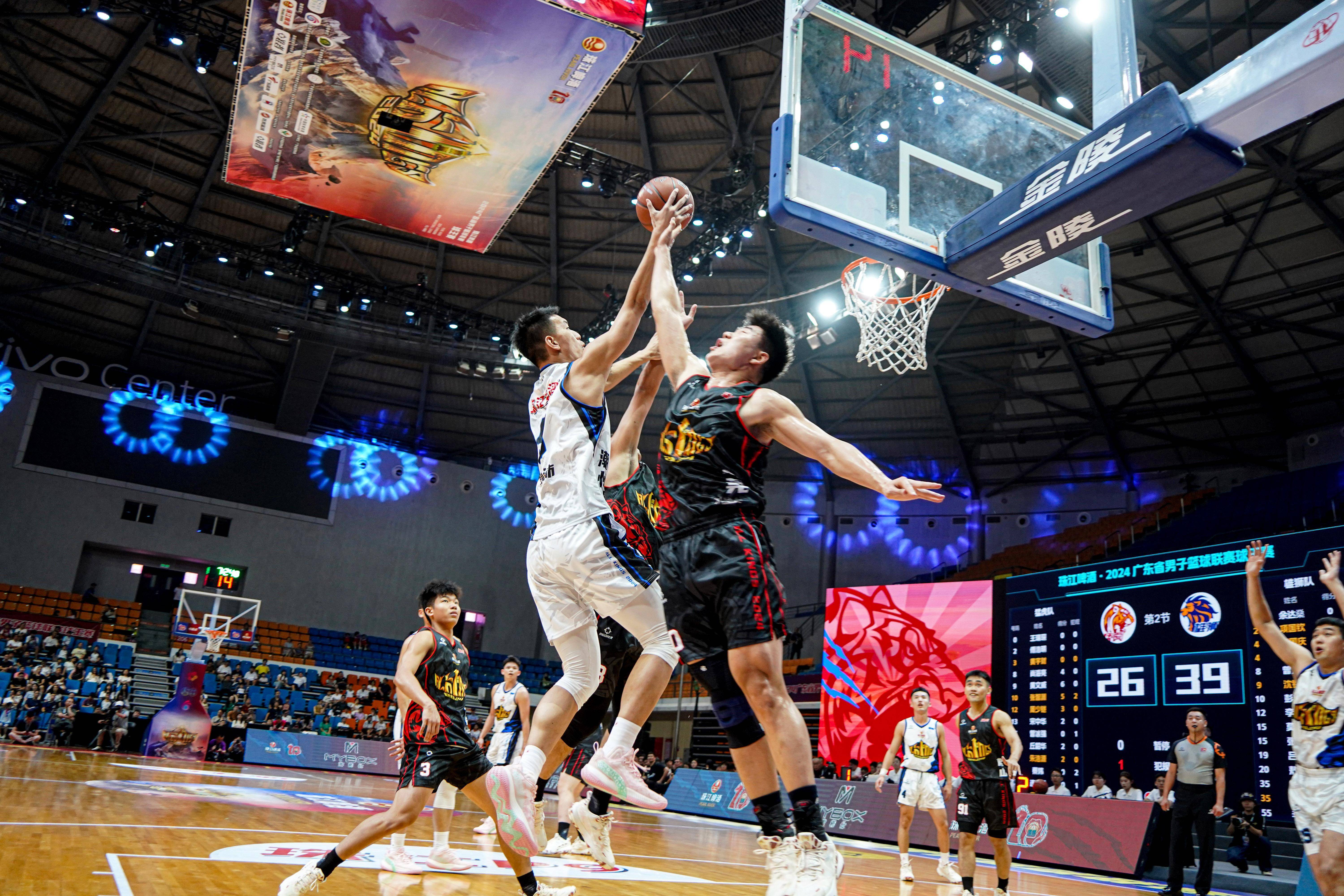 亚洲篮球队勇夺国际赛事冠军，傲视同侪