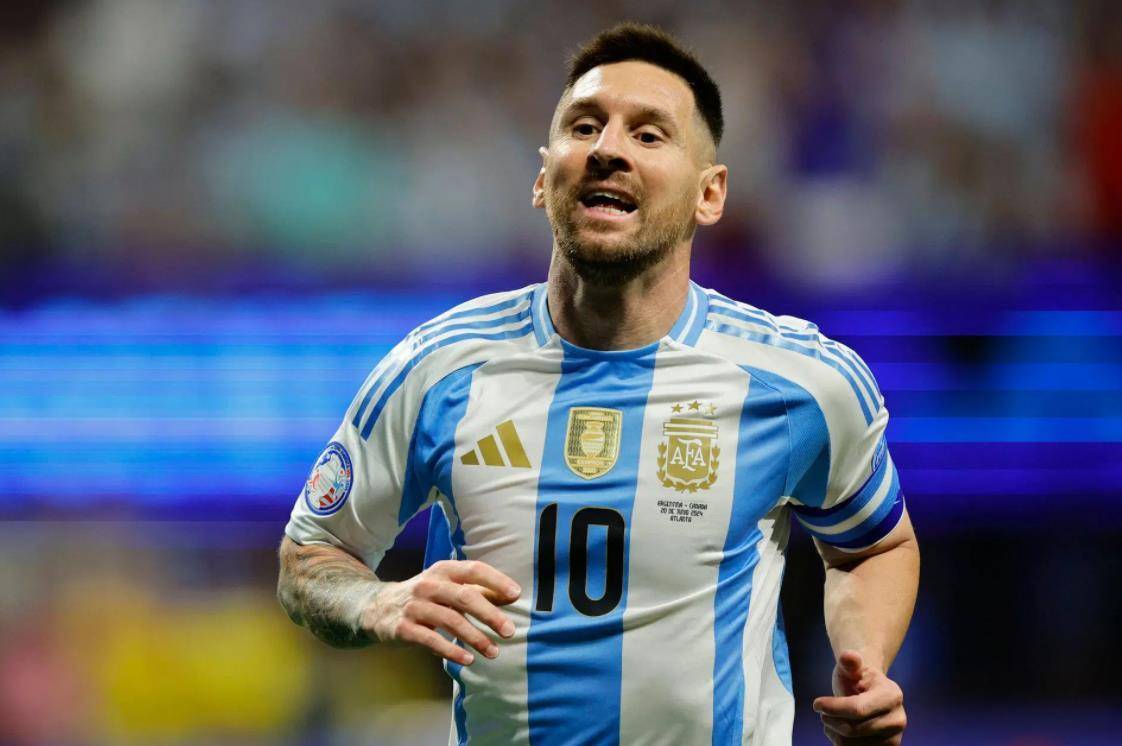 梅西终止进球荒，大秀帽子戏法