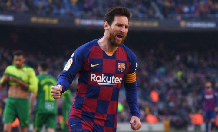 梅西终止进球荒，大秀帽子戏法