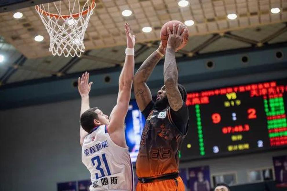 准备迎战激烈对决，球员状态神勇